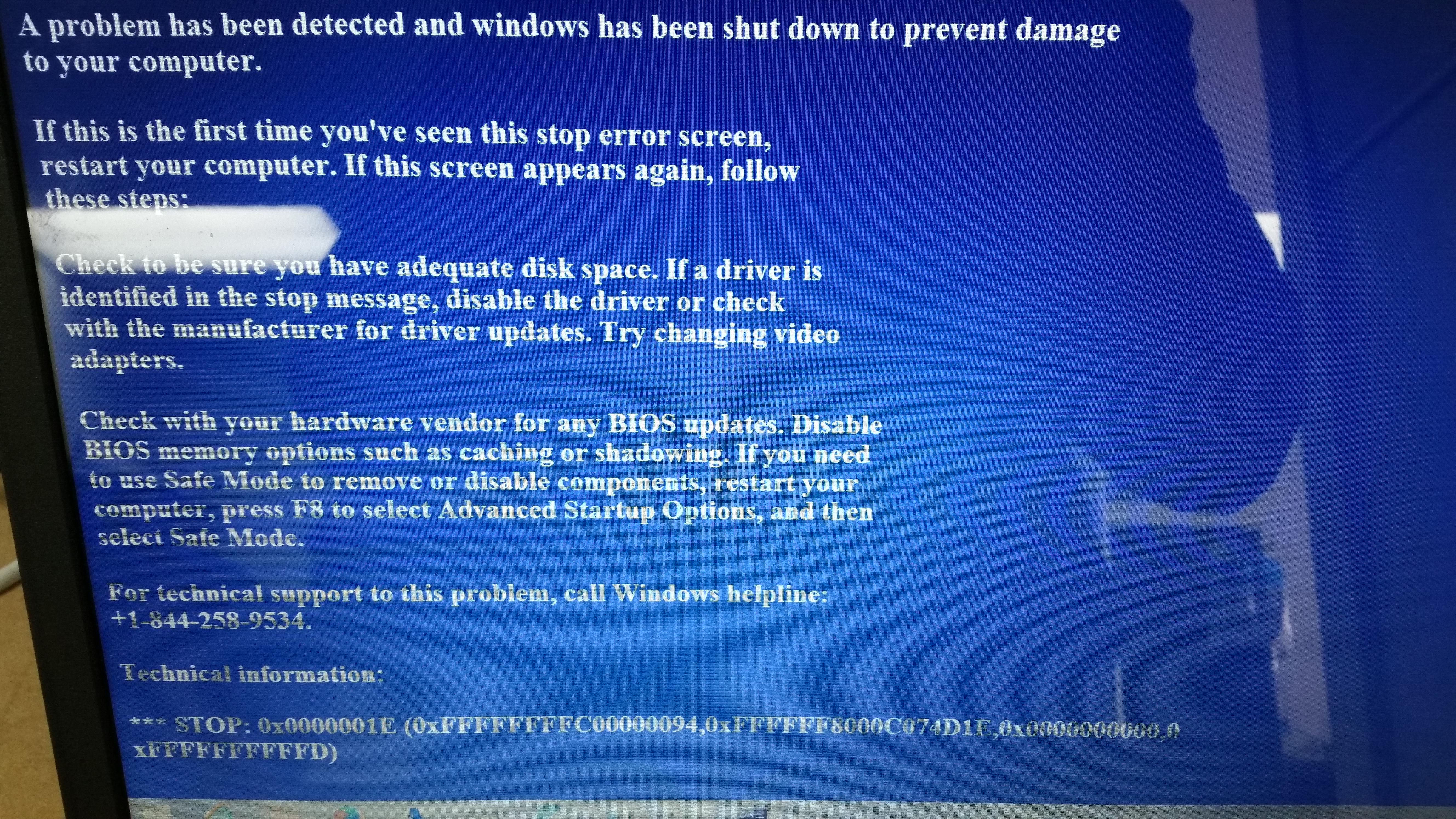 844-258-9534 Virus Scam Image On Desktop | Computer Repair ...